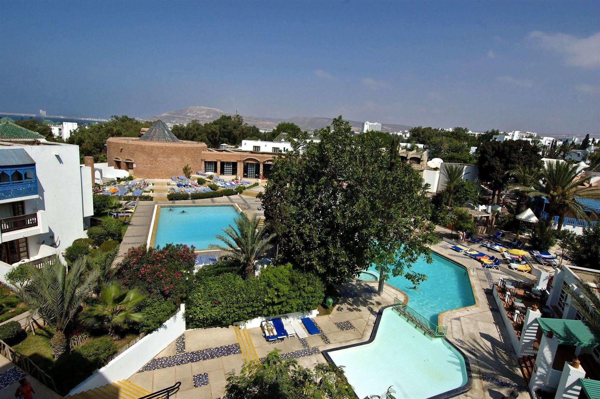 El Pueblo Tamlelt Hotel